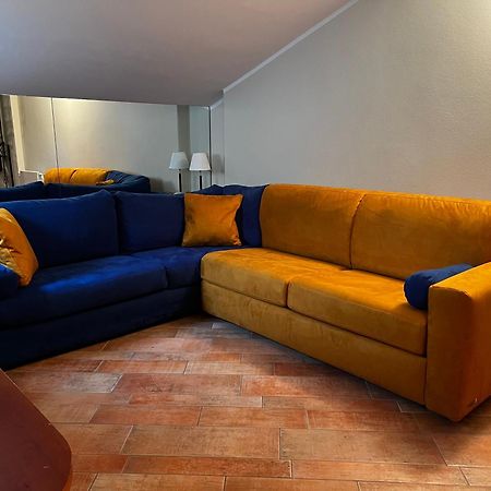 Ferienwohnung Attico In Piazza Matteotti Desenzano del Garda Exterior foto