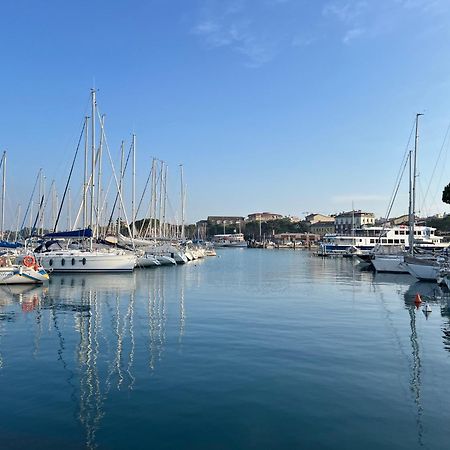 Ferienwohnung Attico In Piazza Matteotti Desenzano del Garda Exterior foto